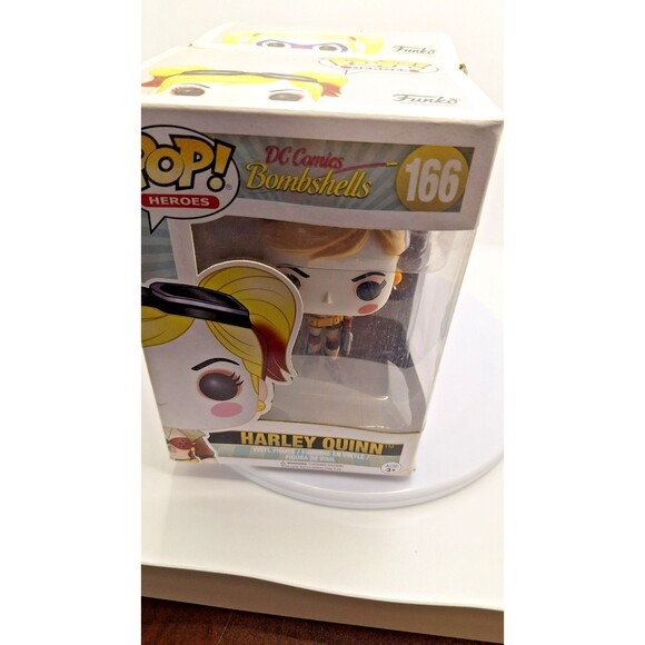 Funko Pop Heroes #166 DC Comics Bombshells Harley‎ Quinn  and Batman #54 - Picture 9 of 11